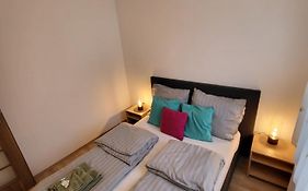 Triangol Apartman: Fuerdo, Belvaros, Egyetem